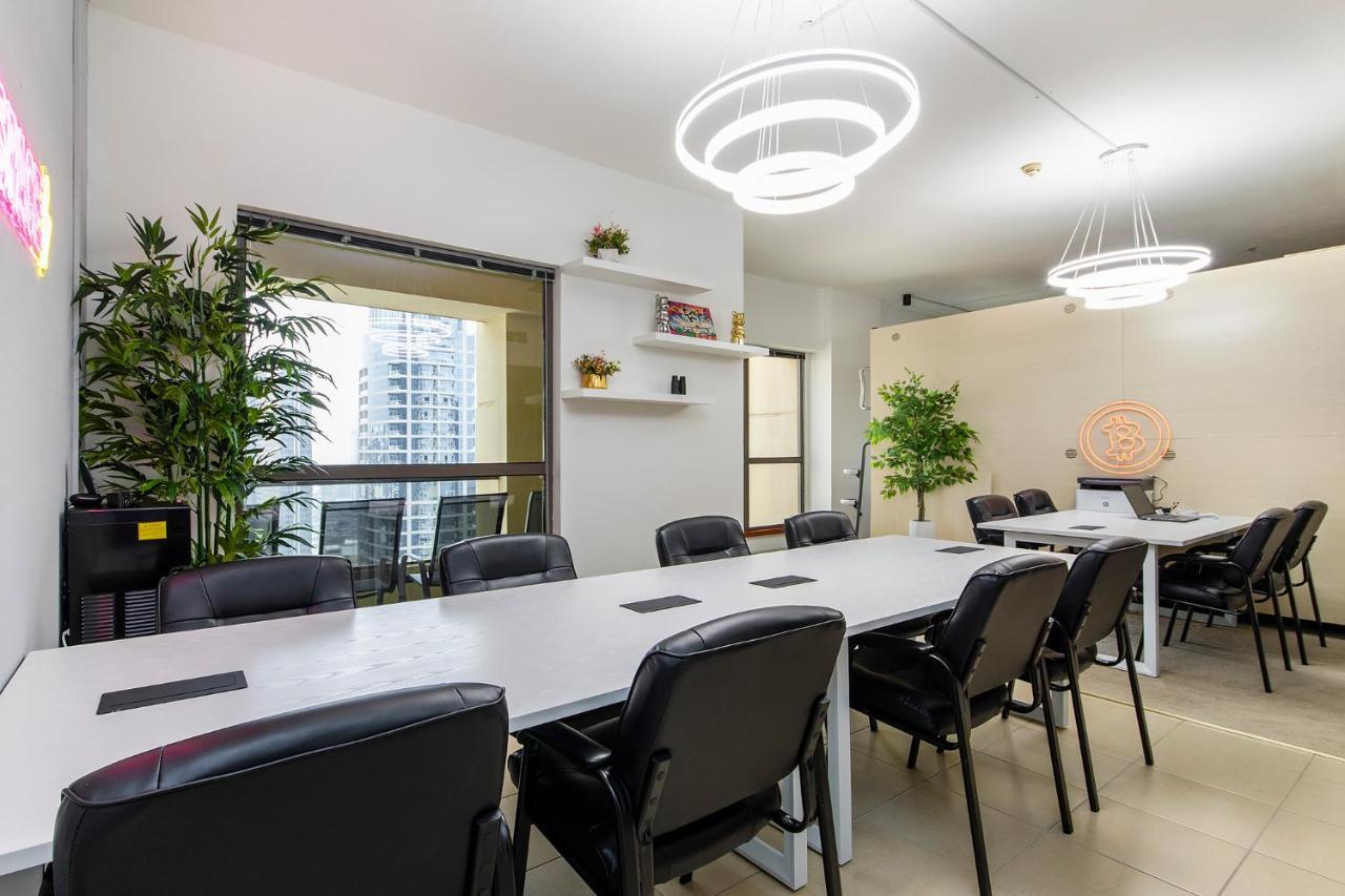 Berloga Capsule Jbr Hostel Дубай Екстериор снимка